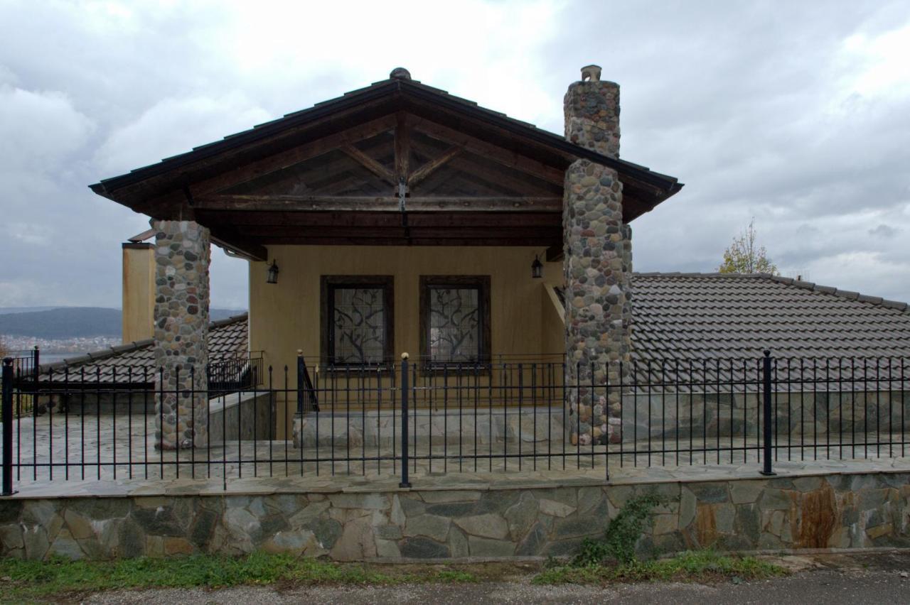 Wood And Stone Villa Ioannina Buitenkant foto